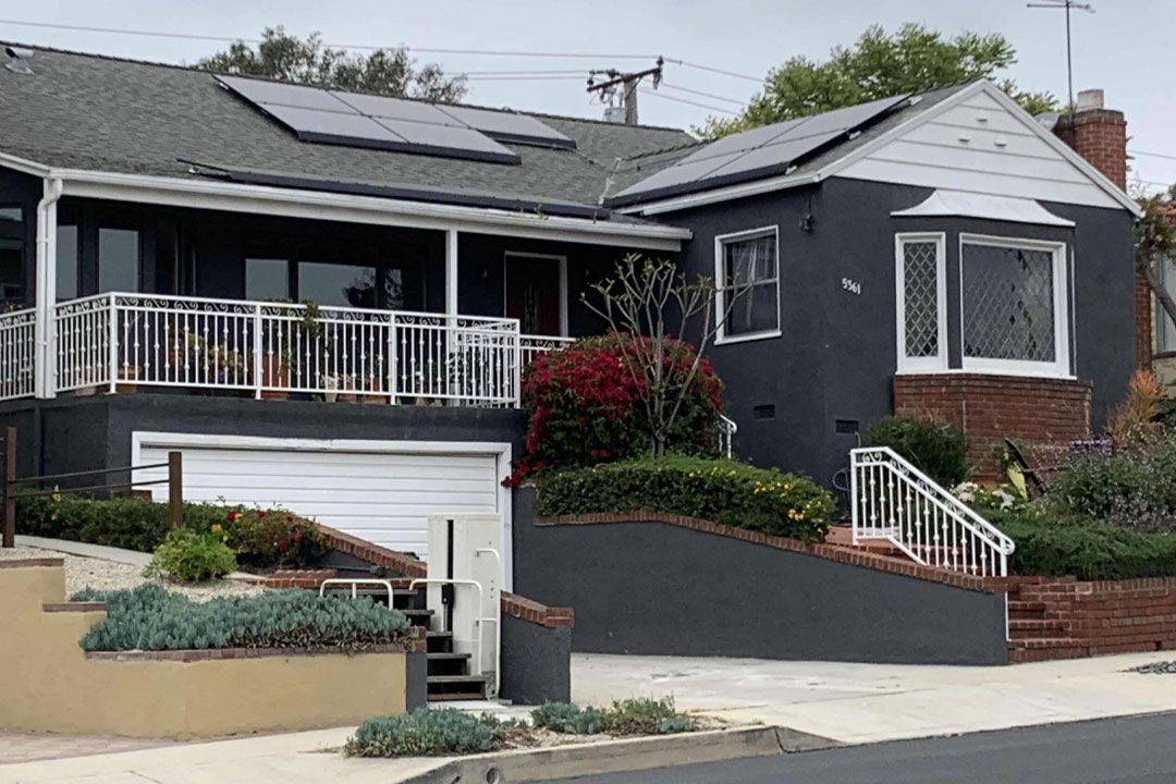 Installing Solar Panels in LA